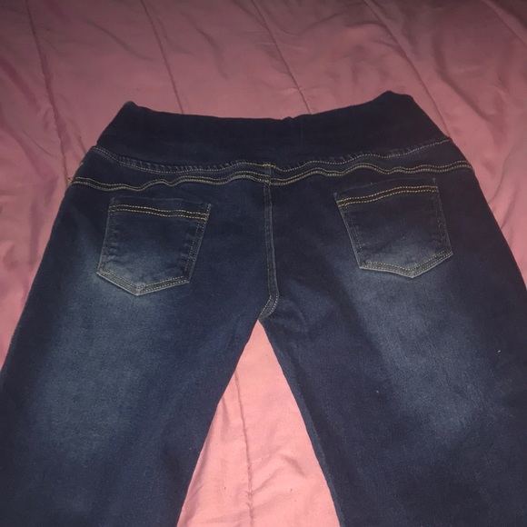 blue jeans 2 l/xl but are smaller then expected - Picture 5 of 5